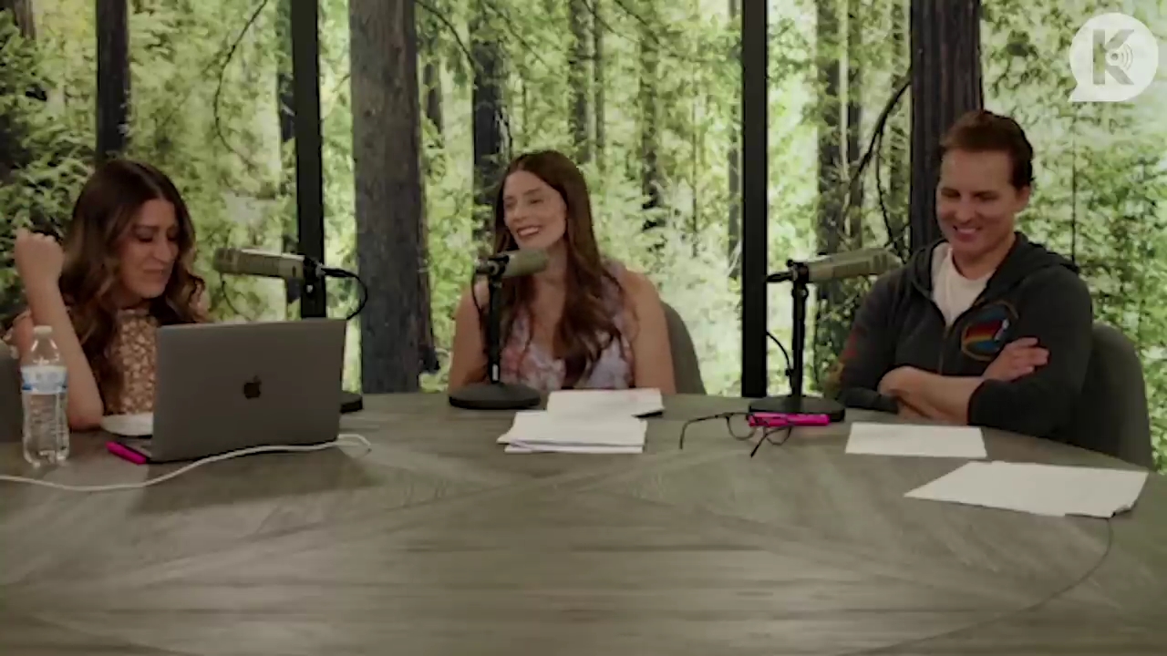 Ashley-Greene-dot-nl_TheTwilightEffect-PeterFacinelliLivestream1989.jpg Ashley-Greene-dot-nl_TheTwilightEffect-PeterFacinelliLivestream1989.jpg