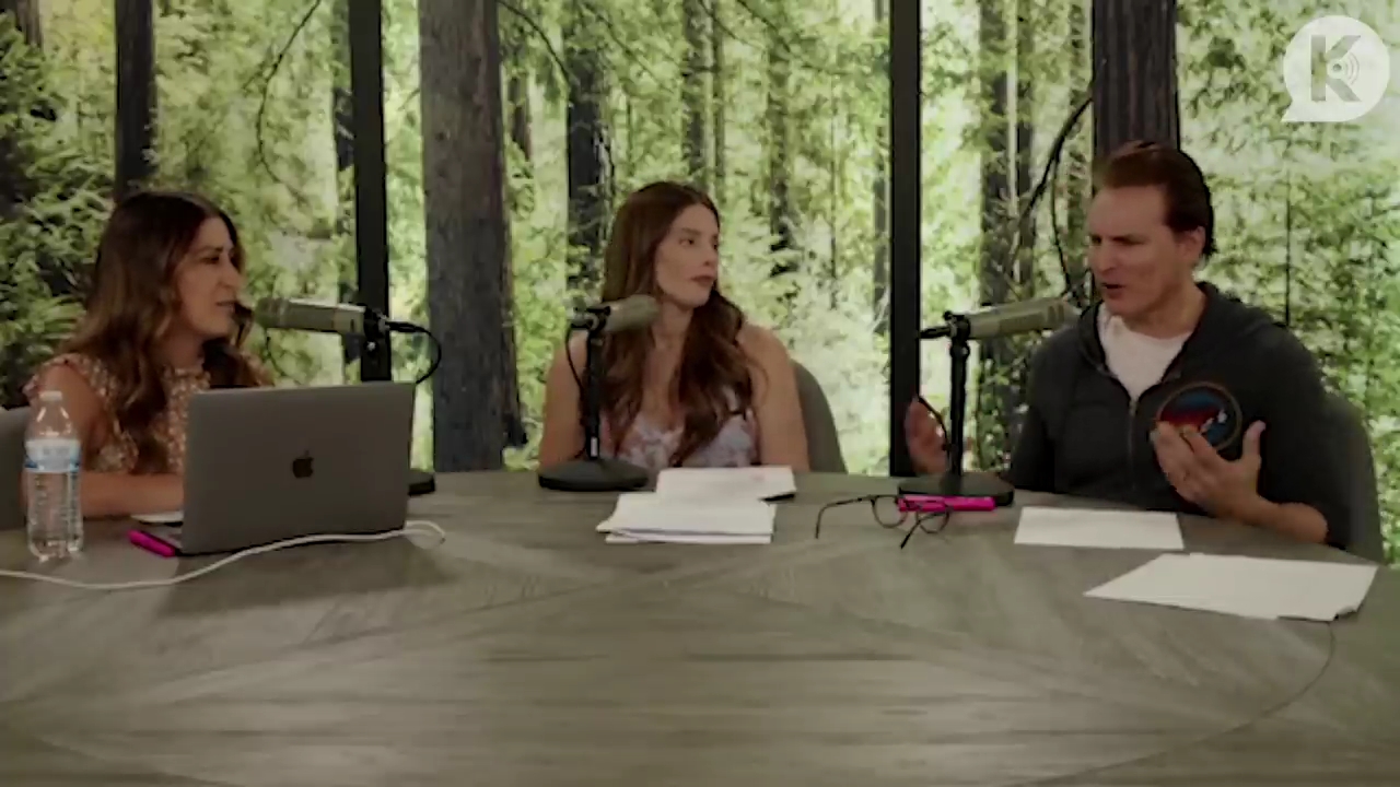 Ashley-Greene-dot-nl_TheTwilightEffect-PeterFacinelliLivestream2002.jpg Ashley-Greene-dot-nl_TheTwilightEffect-PeterFacinelliLivestream2002.jpg