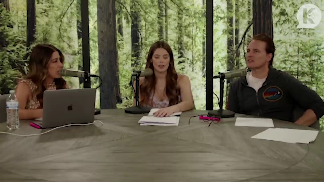 Ashley-Greene-dot-nl_TheTwilightEffect-PeterFacinelliLivestream2252.jpg