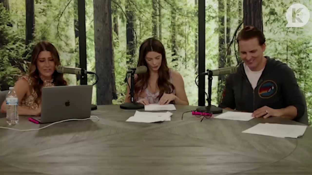 Ashley-Greene-dot-nl_TheTwilightEffect-PeterFacinelliLivestream2298.jpg Ashley-Greene-dot-nl_TheTwilightEffect-PeterFacinelliLivestream2298.jpg