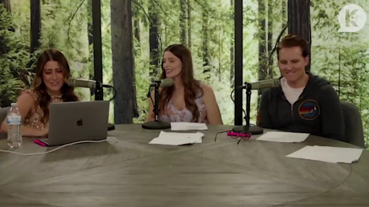 Ashley-Greene-dot-nl_TheTwilightEffect-PeterFacinelliLivestream2306.jpg Ashley-Greene-dot-nl_TheTwilightEffect-PeterFacinelliLivestream2306.jpg