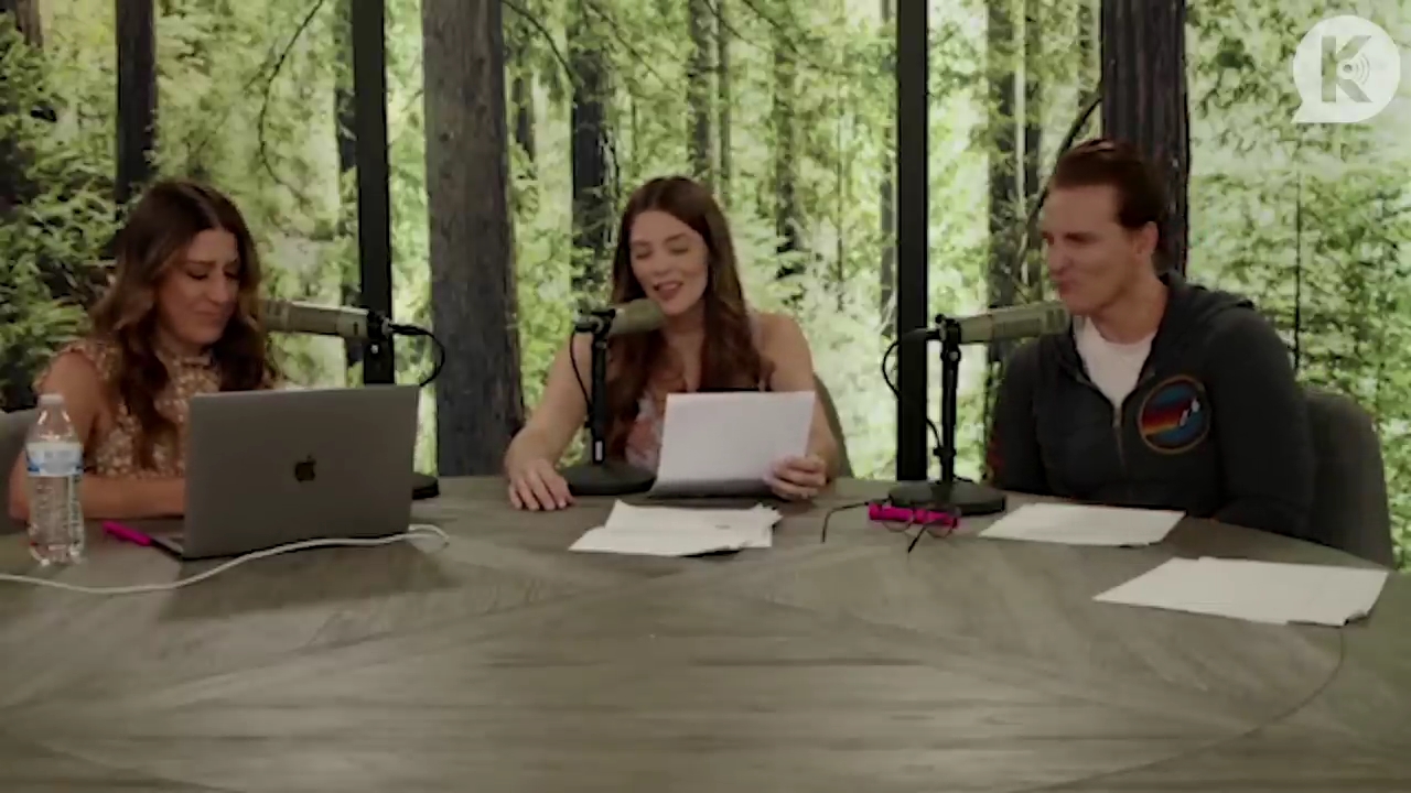 Ashley-Greene-dot-nl_TheTwilightEffect-PeterFacinelliLivestream2398.jpg