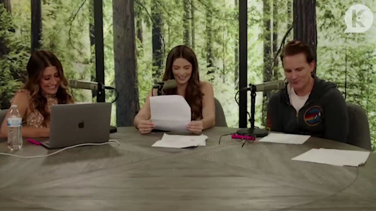 Ashley-Greene-dot-nl_TheTwilightEffect-PeterFacinelliLivestream2476.jpg Ashley-Greene-dot-nl_TheTwilightEffect-PeterFacinelliLivestream2476.jpg