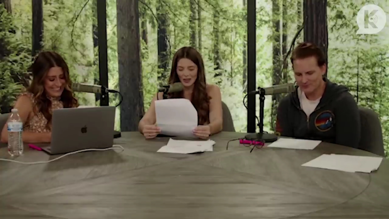 Ashley-Greene-dot-nl_TheTwilightEffect-PeterFacinelliLivestream2477.jpg Ashley-Greene-dot-nl_TheTwilightEffect-PeterFacinelliLivestream2477.jpg