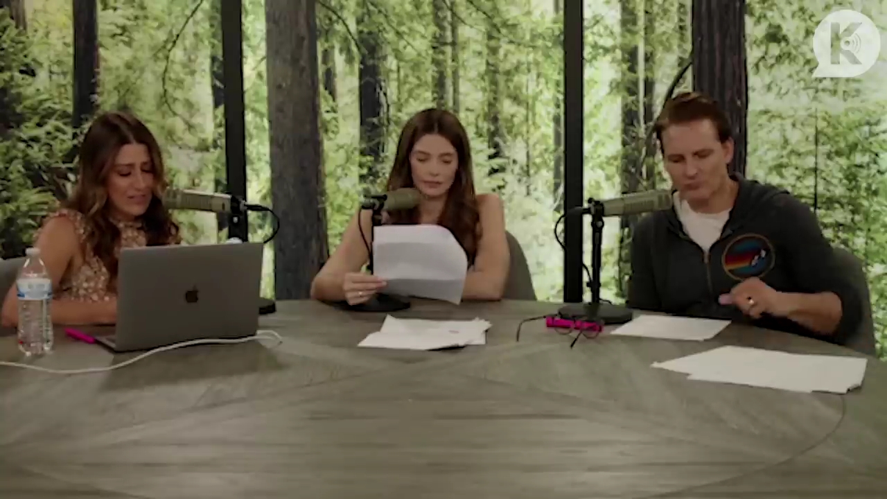 Ashley-Greene-dot-nl_TheTwilightEffect-PeterFacinelliLivestream2514.jpg Ashley-Greene-dot-nl_TheTwilightEffect-PeterFacinelliLivestream2514.jpg