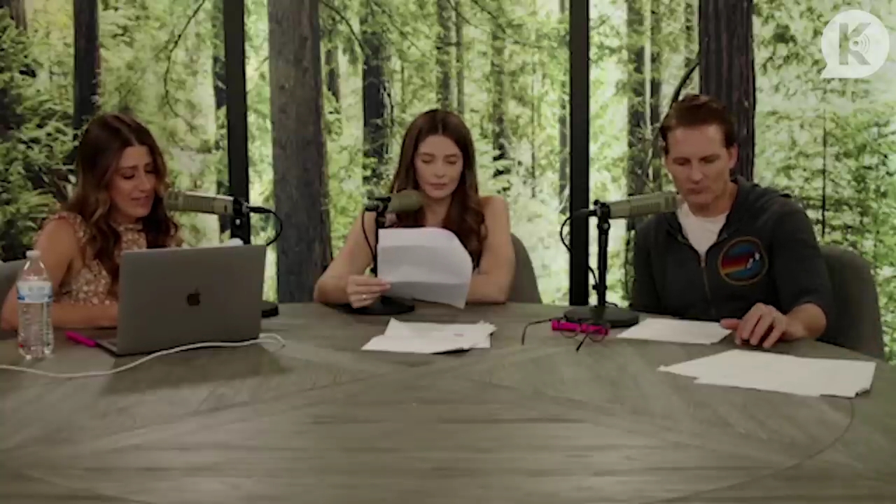 Ashley-Greene-dot-nl_TheTwilightEffect-PeterFacinelliLivestream2515.jpg Ashley-Greene-dot-nl_TheTwilightEffect-PeterFacinelliLivestream2515.jpg