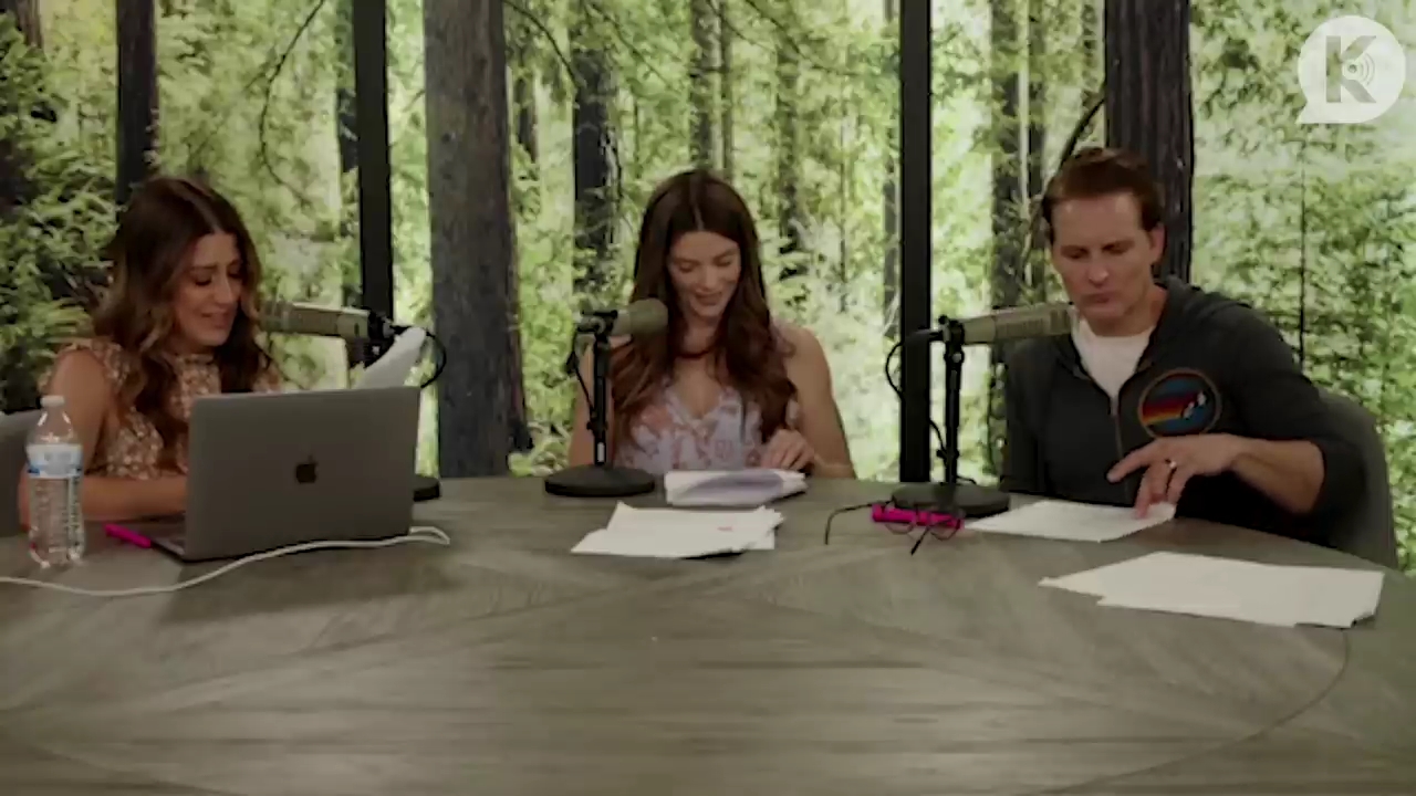 Ashley-Greene-dot-nl_TheTwilightEffect-PeterFacinelliLivestream2570.jpg Ashley-Greene-dot-nl_TheTwilightEffect-PeterFacinelliLivestream2570.jpg