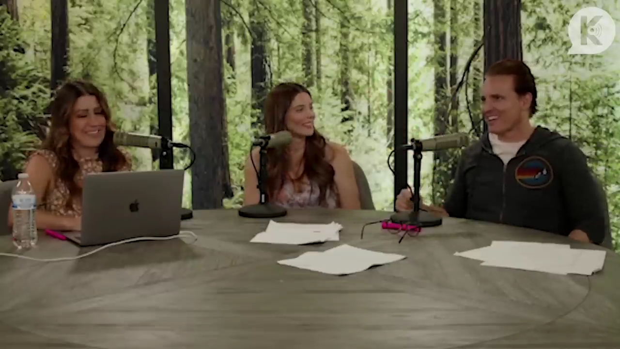 Ashley-Greene-dot-nl_TheTwilightEffect-PeterFacinelliLivestream2721.jpg Ashley-Greene-dot-nl_TheTwilightEffect-PeterFacinelliLivestream2721.jpg