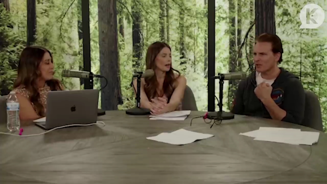 Ashley-Greene-dot-nl_TheTwilightEffect-PeterFacinelliLivestream2923.jpg Ashley-Greene-dot-nl_TheTwilightEffect-PeterFacinelliLivestream2923.jpg