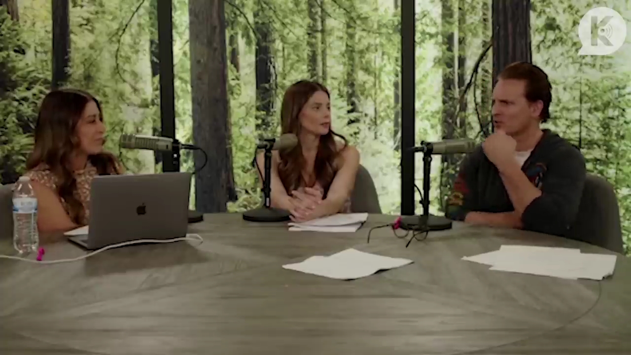 Ashley-Greene-dot-nl_TheTwilightEffect-PeterFacinelliLivestream2924.jpg Ashley-Greene-dot-nl_TheTwilightEffect-PeterFacinelliLivestream2924.jpg