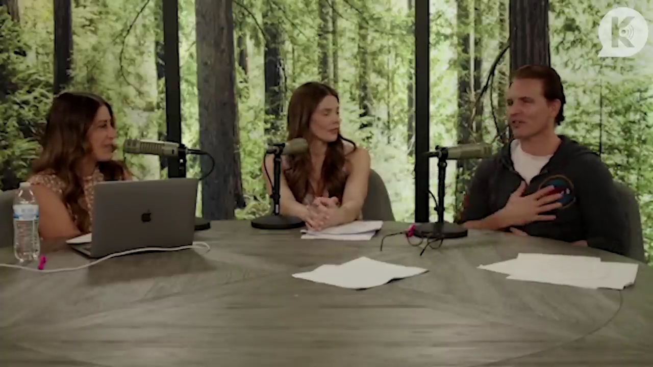 Ashley-Greene-dot-nl_TheTwilightEffect-PeterFacinelliLivestream2954.jpg Ashley-Greene-dot-nl_TheTwilightEffect-PeterFacinelliLivestream2954.jpg