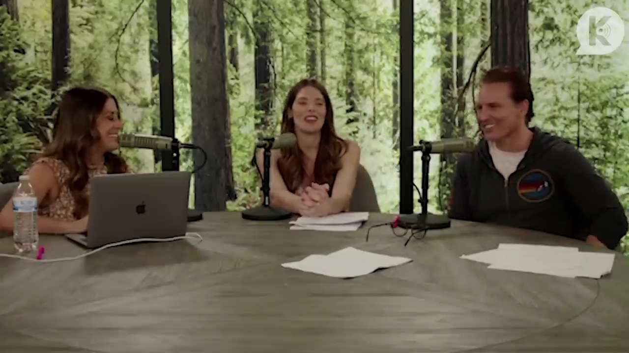 Ashley-Greene-dot-nl_TheTwilightEffect-PeterFacinelliLivestream2976.jpg Ashley-Greene-dot-nl_TheTwilightEffect-PeterFacinelliLivestream2976.jpg