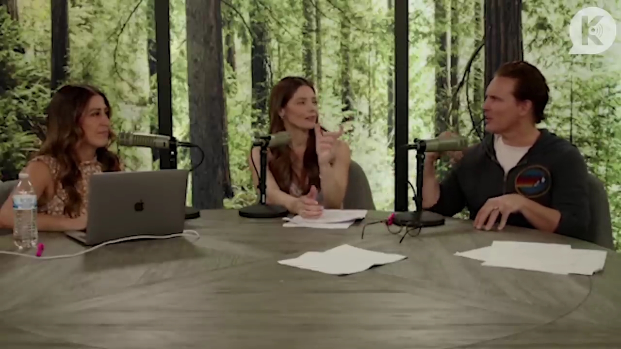 Ashley-Greene-dot-nl_TheTwilightEffect-PeterFacinelliLivestream2992.jpg