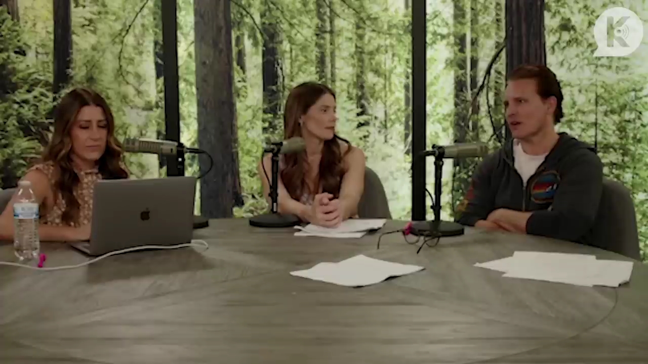 Ashley-Greene-dot-nl_TheTwilightEffect-PeterFacinelliLivestream3011.jpg Ashley-Greene-dot-nl_TheTwilightEffect-PeterFacinelliLivestream3011.jpg