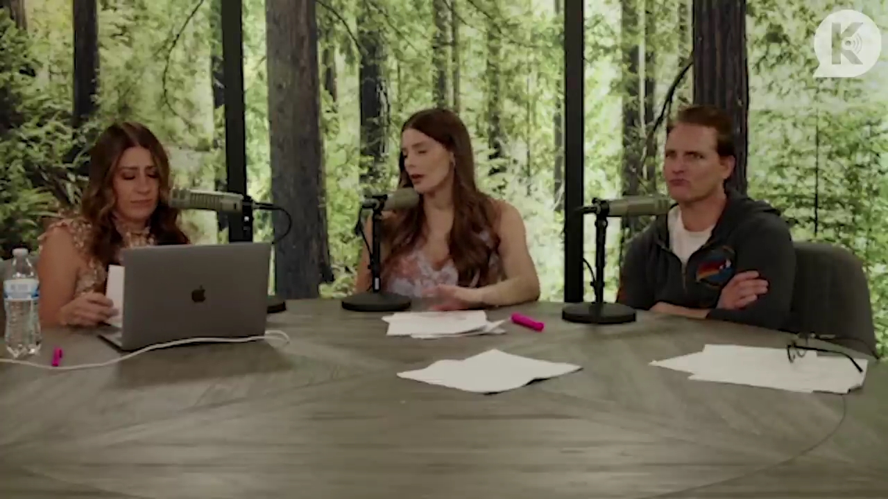 Ashley-Greene-dot-nl_TheTwilightEffect-PeterFacinelliLivestream3326.jpg Ashley-Greene-dot-nl_TheTwilightEffect-PeterFacinelliLivestream3326.jpg