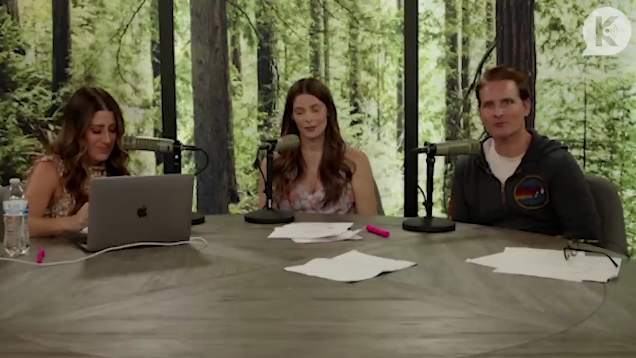 Ashley-Greene-dot-nl_TheTwilightEffect-PeterFacinelliLivestream3519.jpg Ashley-Greene-dot-nl_TheTwilightEffect-PeterFacinelliLivestream3519.jpg