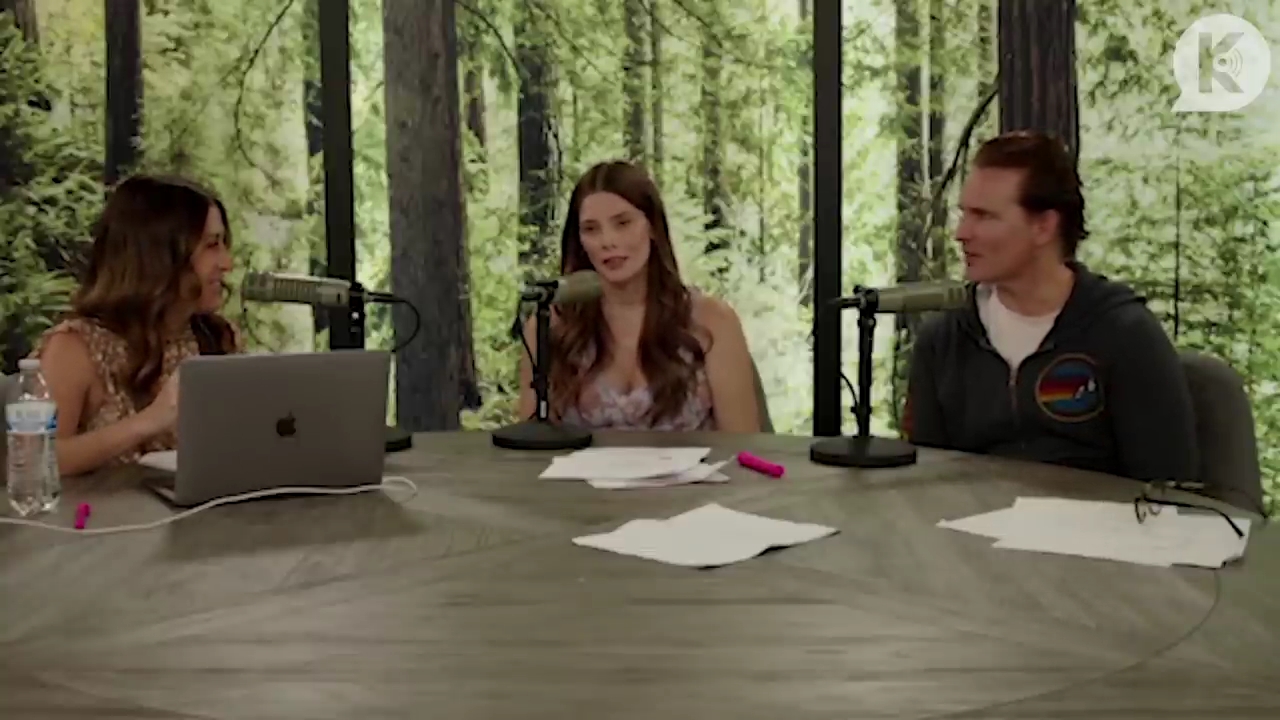 Ashley-Greene-dot-nl_TheTwilightEffect-PeterFacinelliLivestream3522.jpg