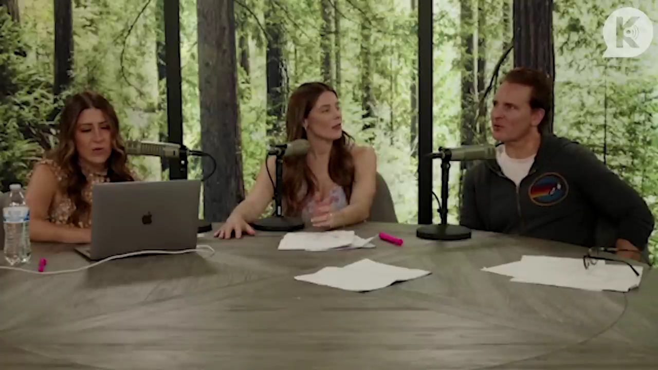 Ashley-Greene-dot-nl_TheTwilightEffect-PeterFacinelliLivestream3625.jpg Ashley-Greene-dot-nl_TheTwilightEffect-PeterFacinelliLivestream3625.jpg