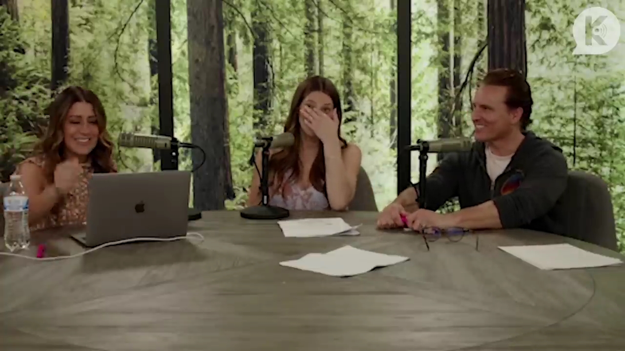 Ashley-Greene-dot-nl_TheTwilightEffect-PeterFacinelliLivestream3725.jpg Ashley-Greene-dot-nl_TheTwilightEffect-PeterFacinelliLivestream3725.jpg