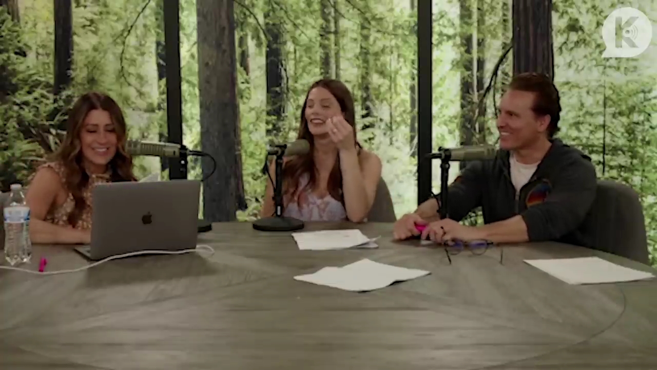 Ashley-Greene-dot-nl_TheTwilightEffect-PeterFacinelliLivestream3726.jpg