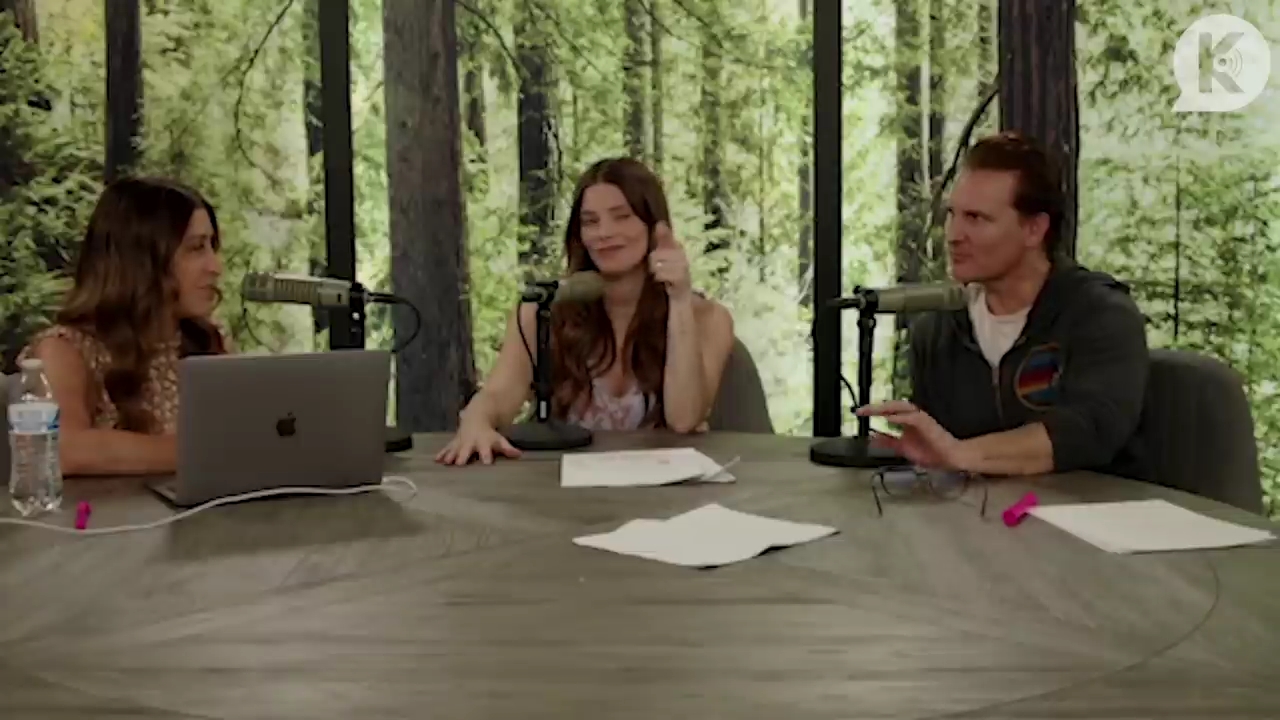 Ashley-Greene-dot-nl_TheTwilightEffect-PeterFacinelliLivestream3819.jpg Ashley-Greene-dot-nl_TheTwilightEffect-PeterFacinelliLivestream3819.jpg