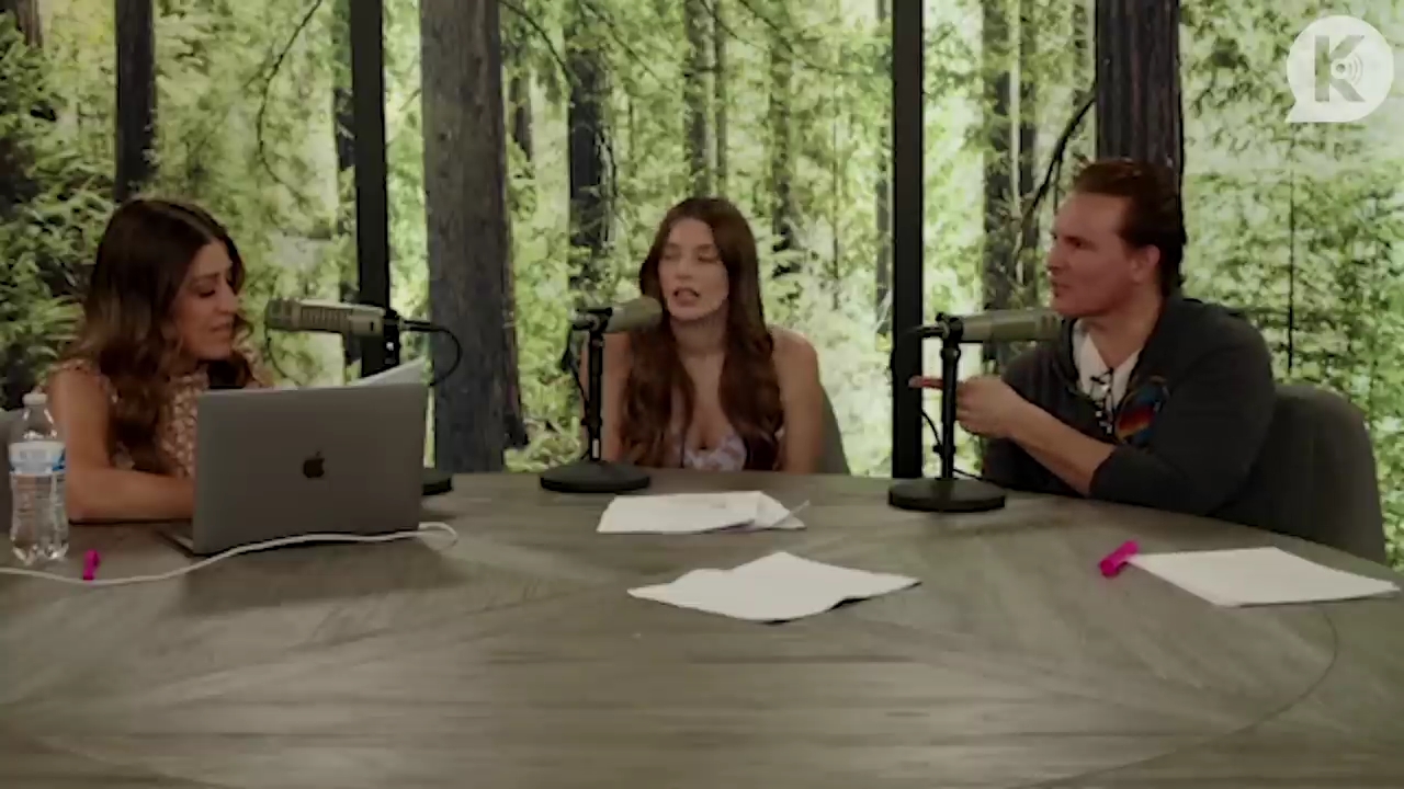 Ashley-Greene-dot-nl_TheTwilightEffect-PeterFacinelliLivestream3869.jpg Ashley-Greene-dot-nl_TheTwilightEffect-PeterFacinelliLivestream3869.jpg