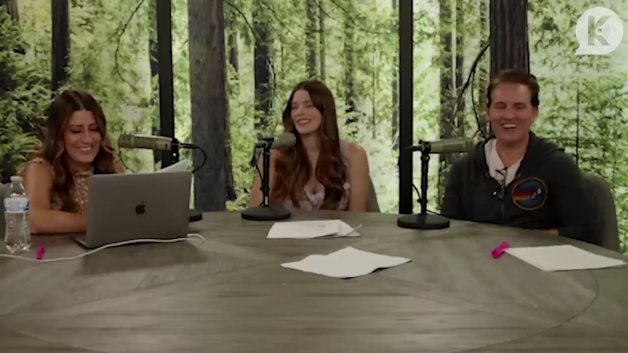 Ashley-Greene-dot-nl_TheTwilightEffect-PeterFacinelliLivestream3885.jpg Ashley-Greene-dot-nl_TheTwilightEffect-PeterFacinelliLivestream3885.jpg