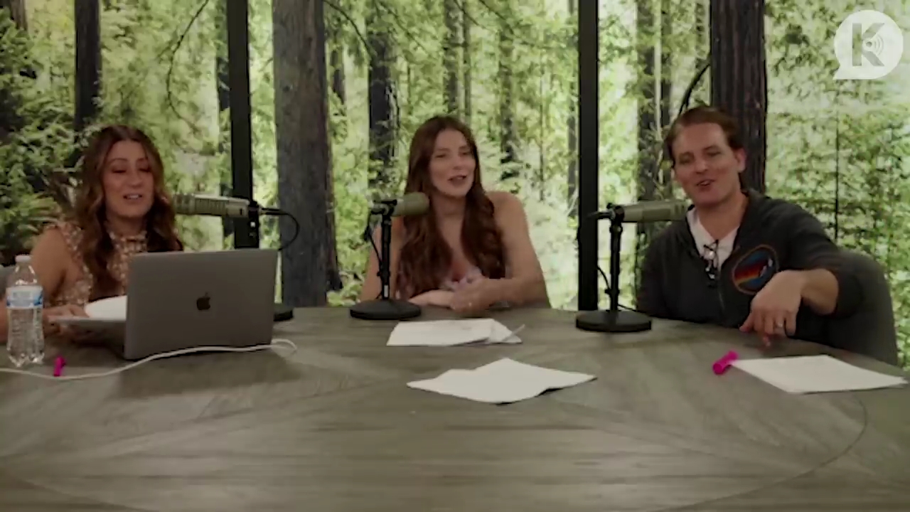 Ashley-Greene-dot-nl_TheTwilightEffect-PeterFacinelliLivestream3888.jpg Ashley-Greene-dot-nl_TheTwilightEffect-PeterFacinelliLivestream3888.jpg