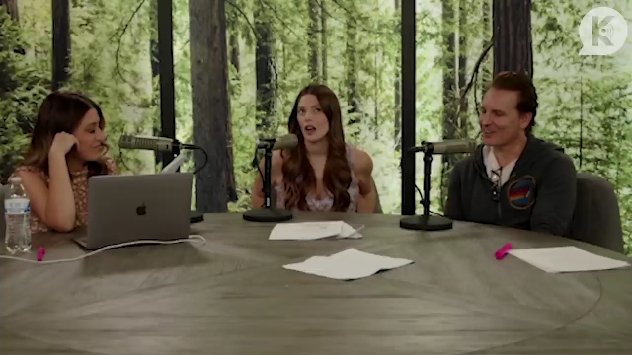 Ashley-Greene-dot-nl_TheTwilightEffect-PeterFacinelliLivestream3941.jpg Ashley-Greene-dot-nl_TheTwilightEffect-PeterFacinelliLivestream3941.jpg