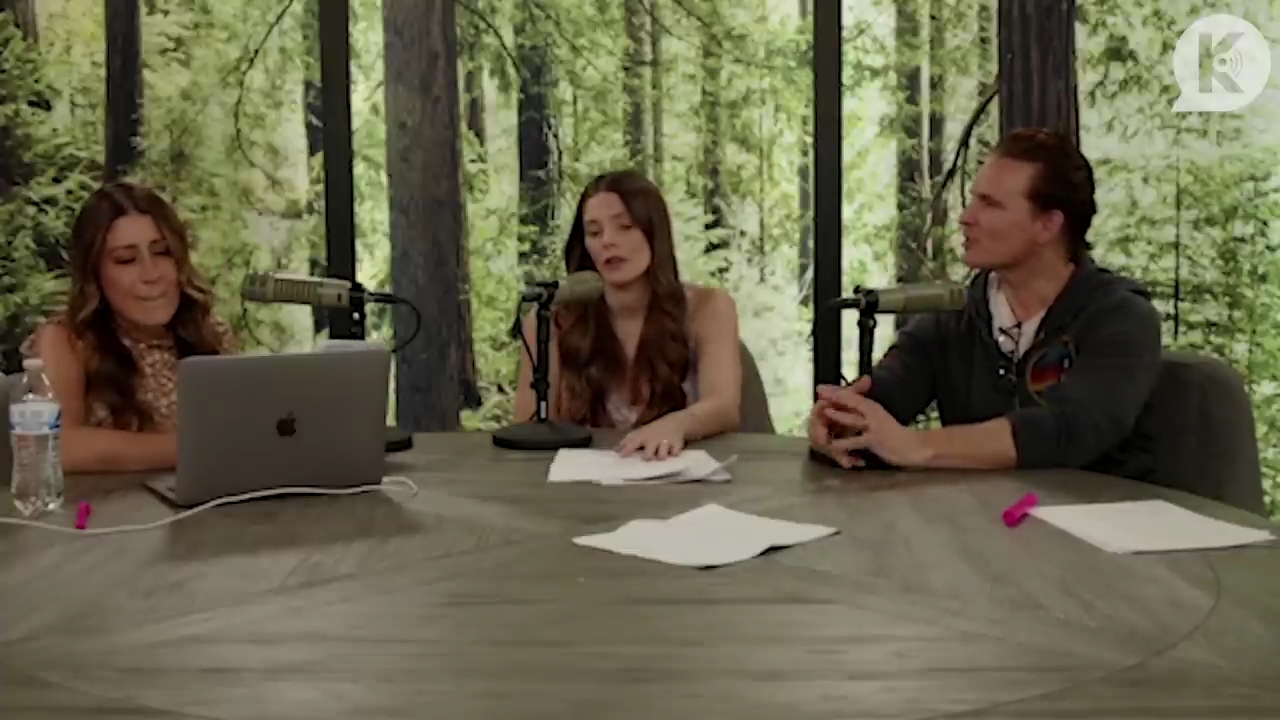 Ashley-Greene-dot-nl_TheTwilightEffect-PeterFacinelliLivestream4014.jpg Ashley-Greene-dot-nl_TheTwilightEffect-PeterFacinelliLivestream4014.jpg