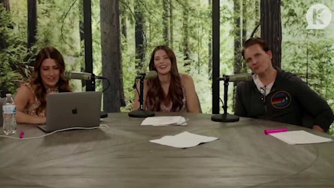 Ashley-Greene-dot-nl_TheTwilightEffect-PeterFacinelliLivestream4094.jpg