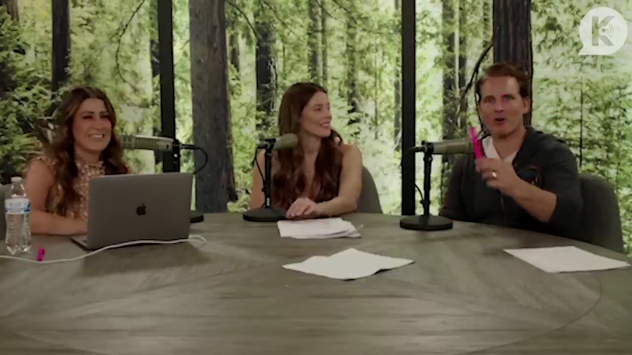 Ashley-Greene-dot-nl_TheTwilightEffect-PeterFacinelliLivestream4110.jpg Ashley-Greene-dot-nl_TheTwilightEffect-PeterFacinelliLivestream4110.jpg