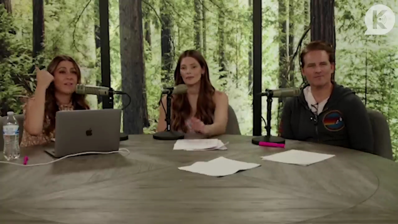 Ashley-Greene-dot-nl_TheTwilightEffect-PeterFacinelliLivestream4119.jpg Ashley-Greene-dot-nl_TheTwilightEffect-PeterFacinelliLivestream4119.jpg