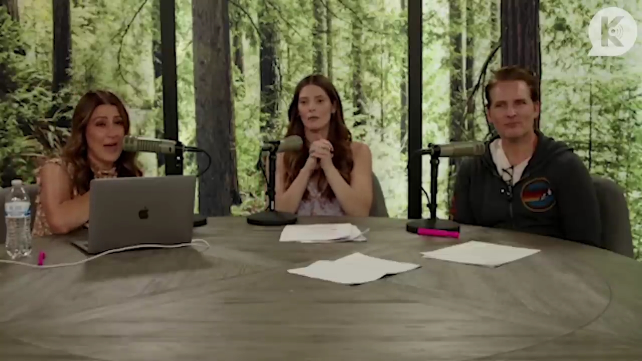 Ashley-Greene-dot-nl_TheTwilightEffect-PeterFacinelliLivestream4121.jpg Ashley-Greene-dot-nl_TheTwilightEffect-PeterFacinelliLivestream4121.jpg