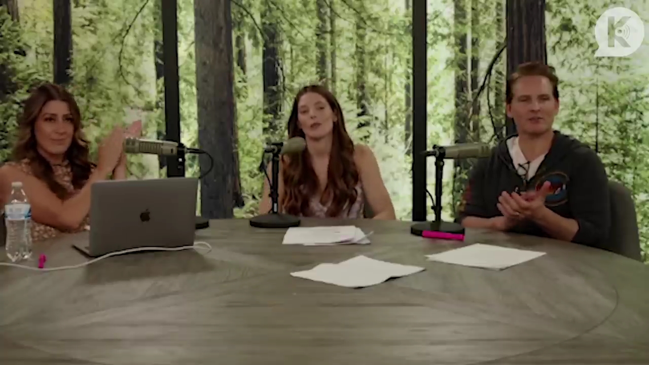 Ashley-Greene-dot-nl_TheTwilightEffect-PeterFacinelliLivestream4128.jpg Ashley-Greene-dot-nl_TheTwilightEffect-PeterFacinelliLivestream4128.jpg