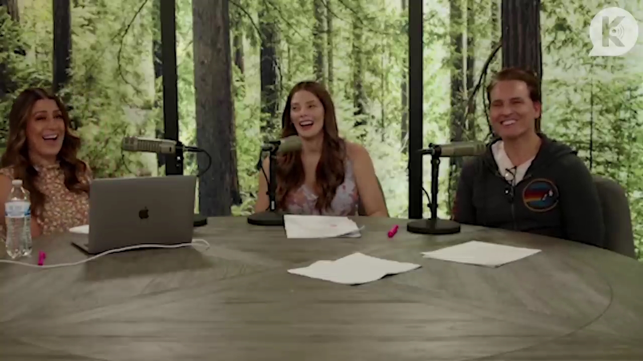 Ashley-Greene-dot-nl_TheTwilightEffect-PeterFacinelliLivestream4208.jpg Ashley-Greene-dot-nl_TheTwilightEffect-PeterFacinelliLivestream4208.jpg