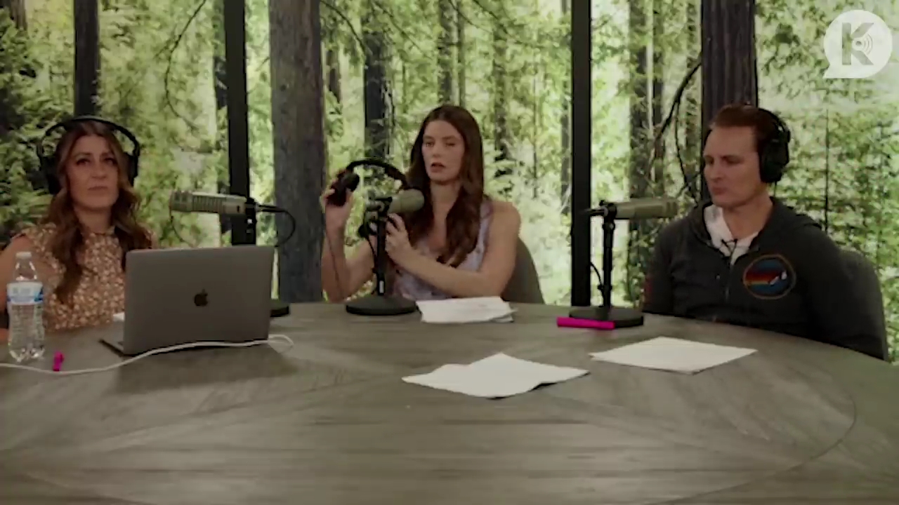 Ashley-Greene-dot-nl_TheTwilightEffect-PeterFacinelliLivestream4297.jpg Ashley-Greene-dot-nl_TheTwilightEffect-PeterFacinelliLivestream4297.jpg