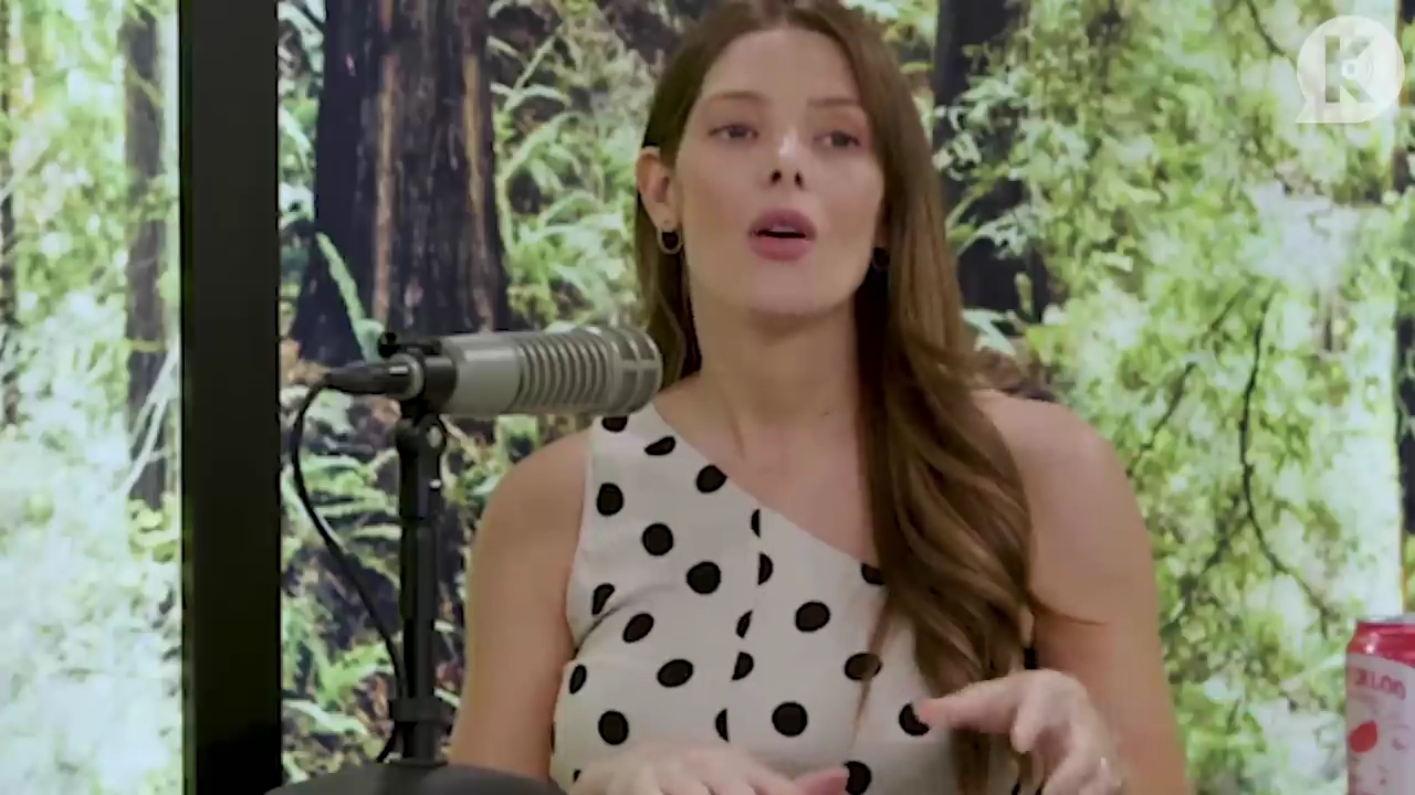 Ashley-Greene-dot-nl_TheTwilightEffect-PeterFacinelliLivestream4316.jpg