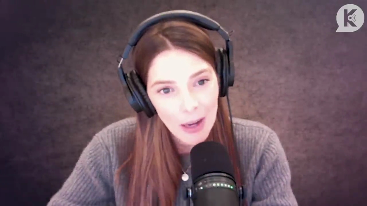 Ashley-Greene-dot-nl_TheTwilightEffect-PeterFacinelliLivestream4677.jpg