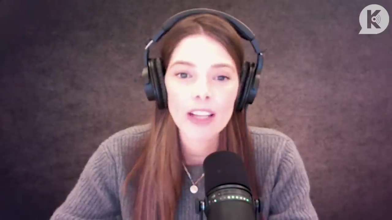 Ashley-Greene-dot-nl_TheTwilightEffect-PeterFacinelliLivestream4678.jpg