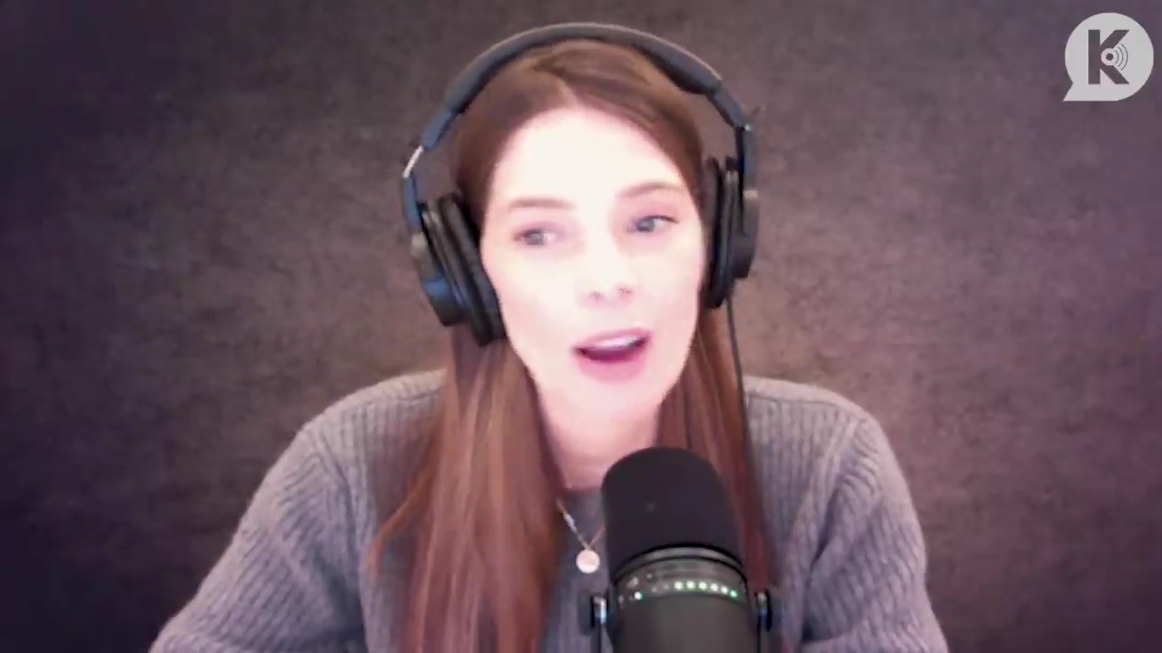 Ashley-Greene-dot-nl_TheTwilightEffect-PeterFacinelliLivestream4679.jpg