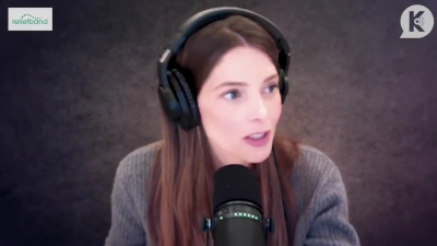 Ashley-Greene-dot-nl_TheTwilightEffect-PeterFacinelliLivestream1517.jpg