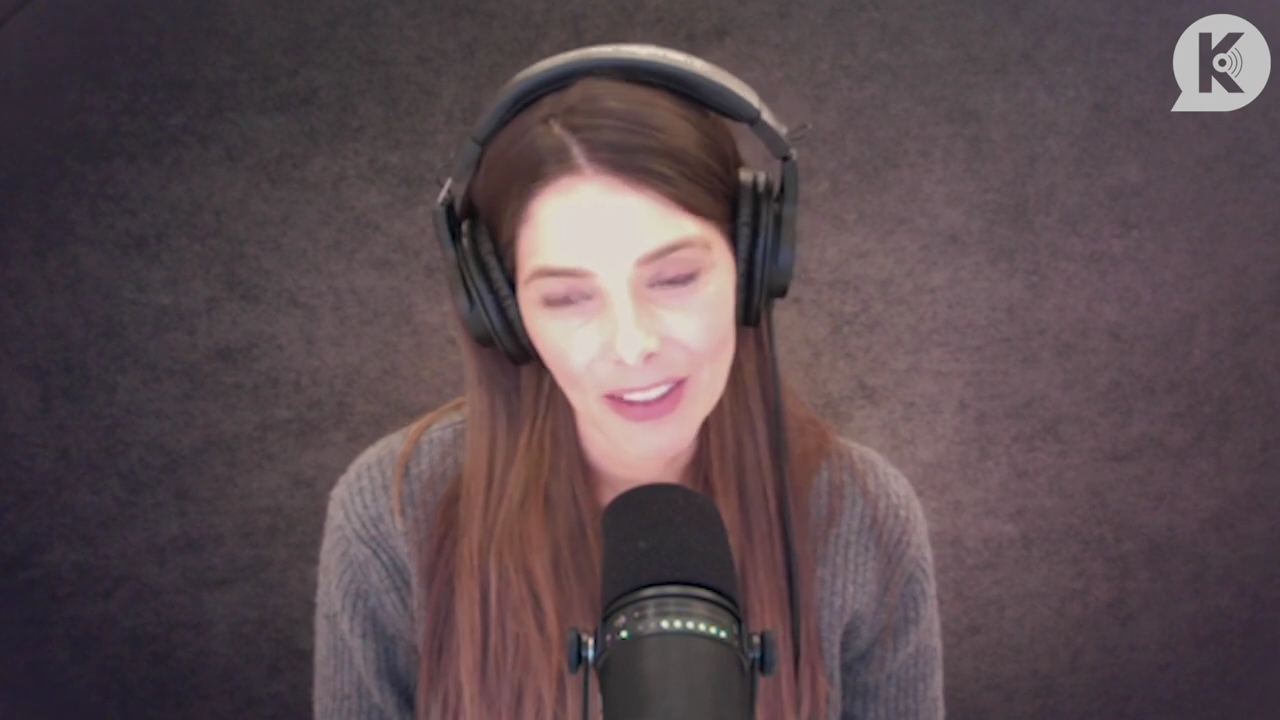 Ashley-Greene-dot-nl_TheTwilightEffect-PeterFacinelliLivestreamQA0031.jpg