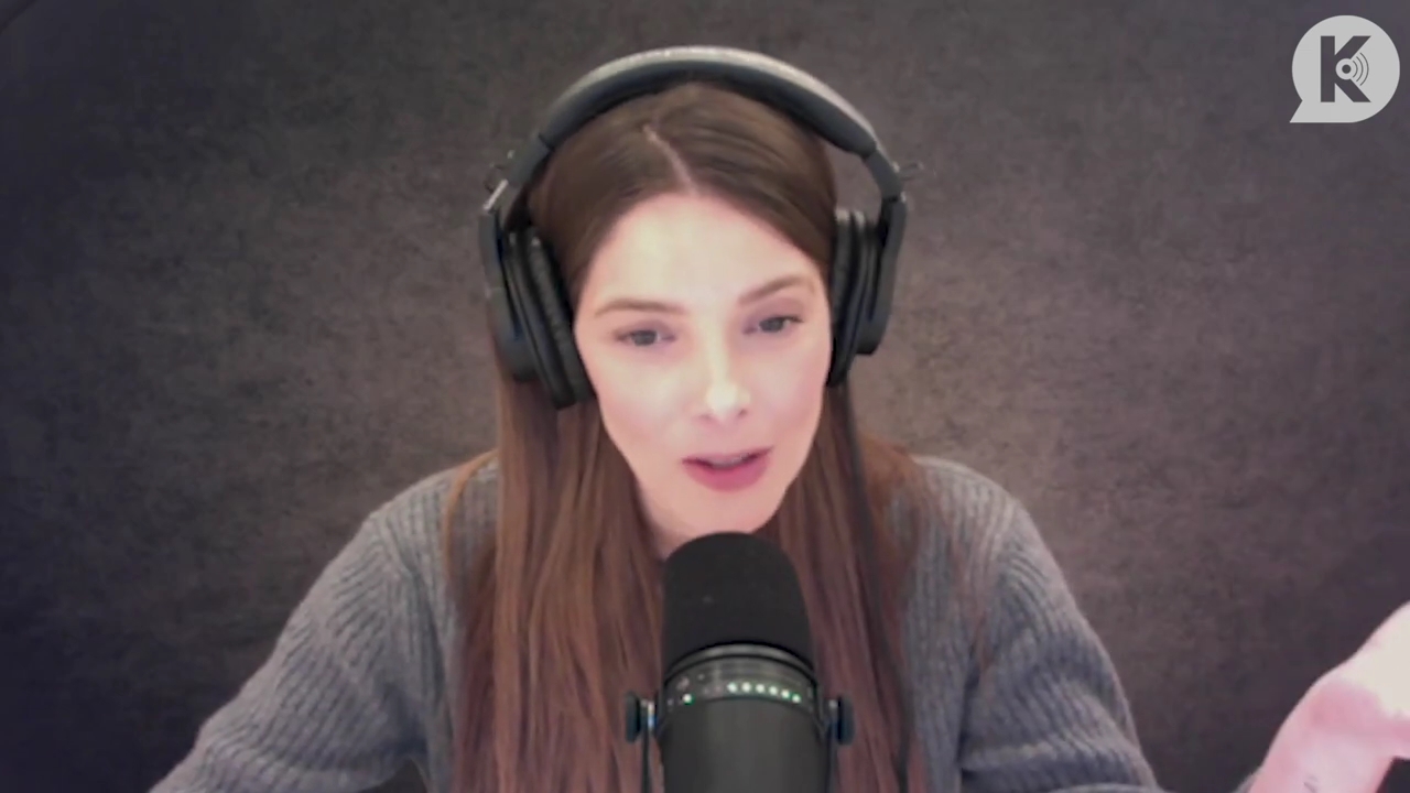 Ashley-Greene-dot-nl_TheTwilightEffect-PeterFacinelliLivestreamQA0042.jpg
