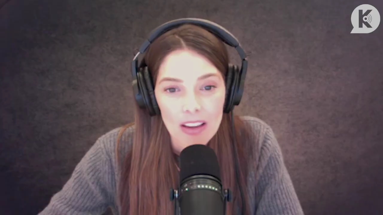 Ashley-Greene-dot-nl_TheTwilightEffect-PeterFacinelliLivestreamQA0101.jpg