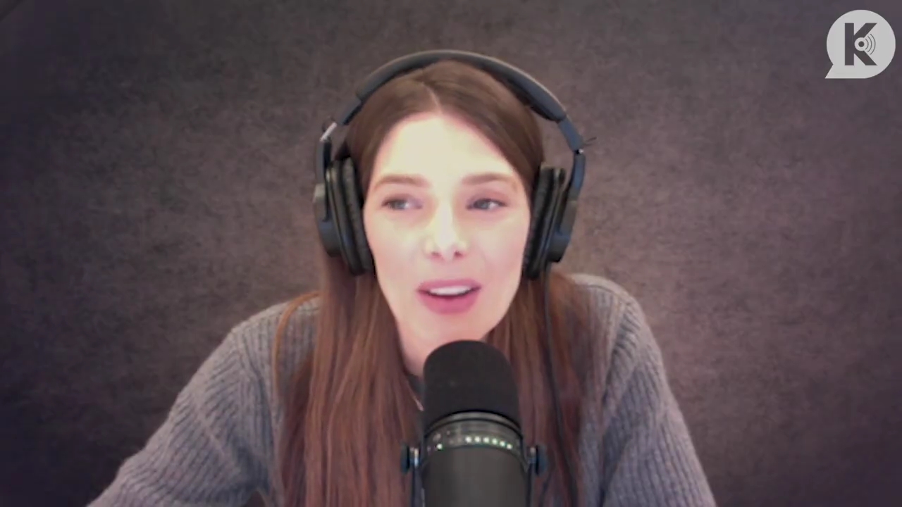 Ashley-Greene-dot-nl_TheTwilightEffect-PeterFacinelliLivestreamQA0106.jpg