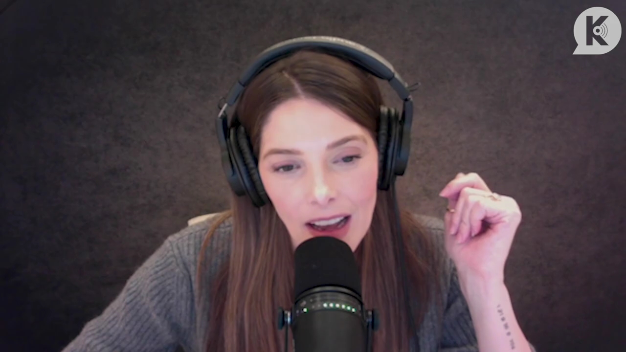 Ashley-Greene-dot-nl_TheTwilightEffect-PeterFacinelliLivestreamQA0213.jpg Ashley-Greene-dot-nl_TheTwilightEffect-PeterFacinelliLivestreamQA0213.jpg