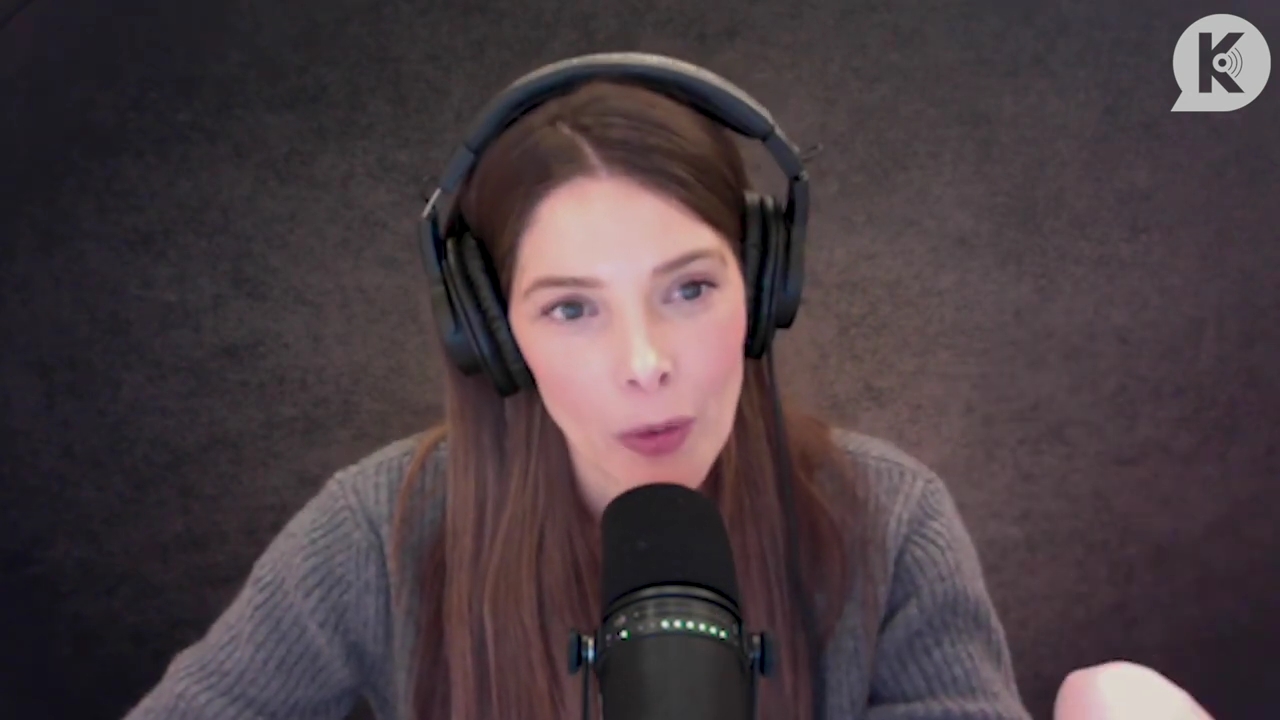 Ashley-Greene-dot-nl_TheTwilightEffect-PeterFacinelliLivestreamQA0222.jpg Ashley-Greene-dot-nl_TheTwilightEffect-PeterFacinelliLivestreamQA0222.jpg