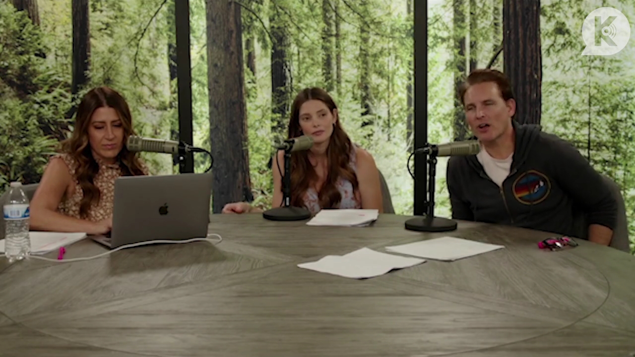 Ashley-Greene-dot-nl_TheTwilightEffect-PeterFacinelliLivestreamQA0312.jpg Ashley-Greene-dot-nl_TheTwilightEffect-PeterFacinelliLivestreamQA0312.jpg