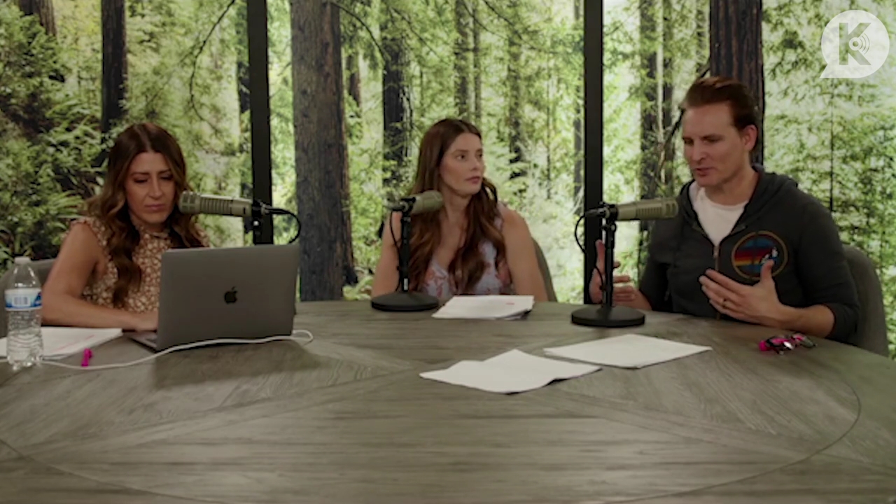 Ashley-Greene-dot-nl_TheTwilightEffect-PeterFacinelliLivestreamQA0318.jpg